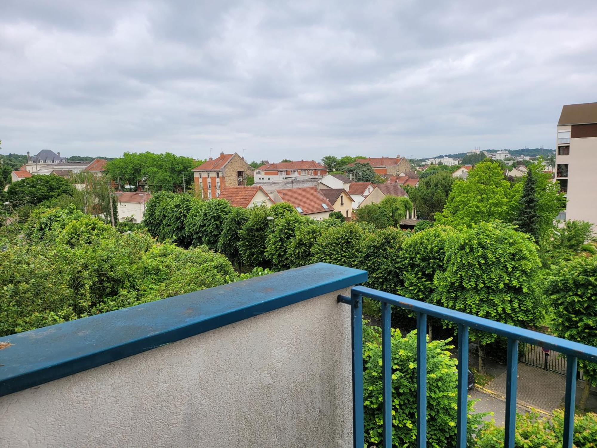 Parisian Retreat Pour 5 Personnes - 12 Min De Paris - Proche Gare Apartment Deuil-la-Barre Luaran gambar